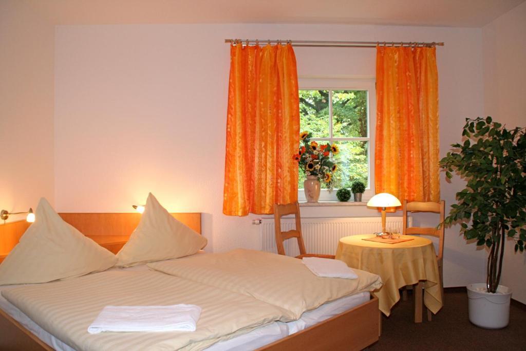 Landgasthof Neue Schaenke Königstein Habitación foto